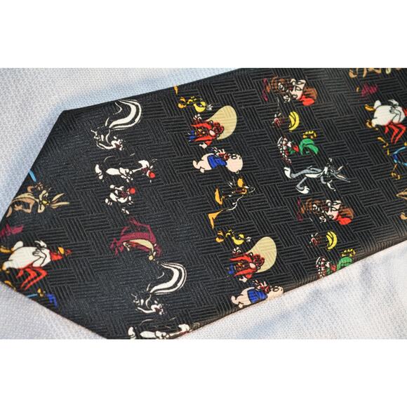 vintage Looney Tunes necktie - Picture 4 of 5